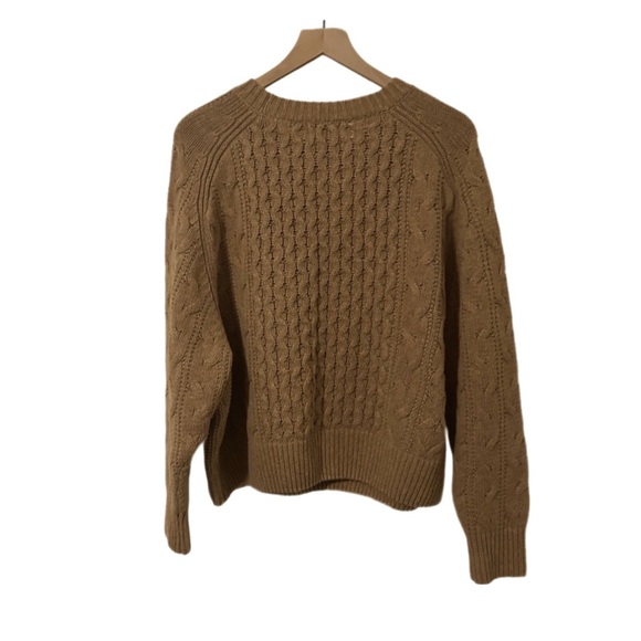 🆕 NWT Cable-Knit Sweater - Picture 3 of 4